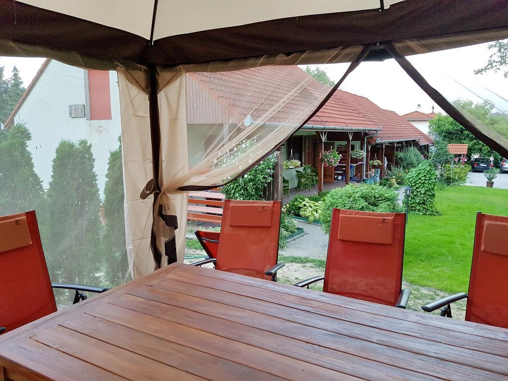 Aurora Haz Apartment Zalakaros Bagian luar foto